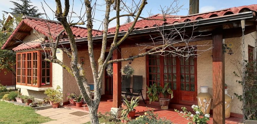 Hermosa casa en condominio cerrado